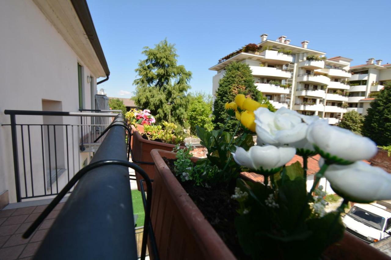 Casa Vacanze Chez La Reine - Holiday Home Vicenza Exteriér fotografie